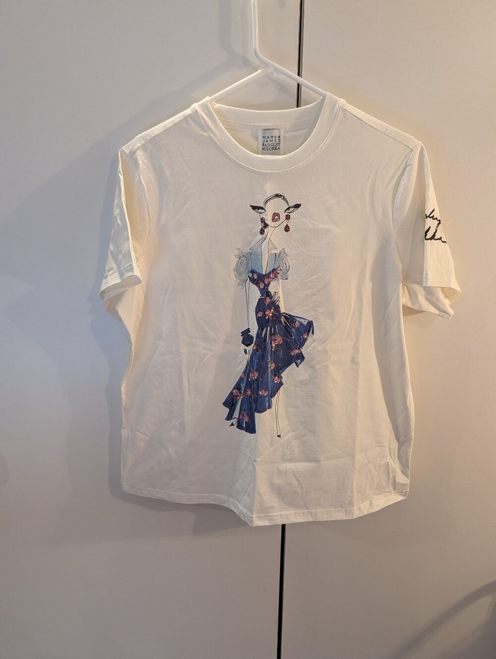 Mark & James Badgley Mischka Woman M Graphic Floral Dress Print Tee - White NWT